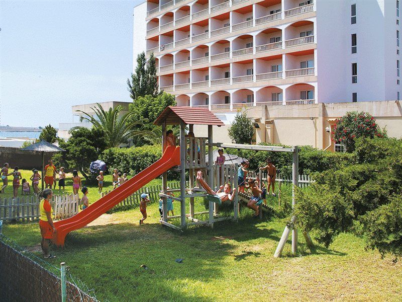 Universal Hotel Romantica كولونيا سانت خورذي المظهر الخارجي الصورة